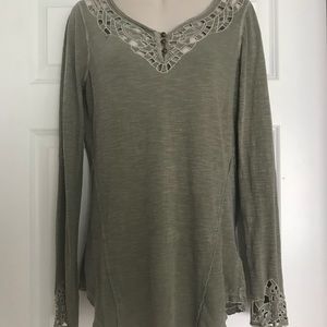 Free People longsleeved top - super cute!